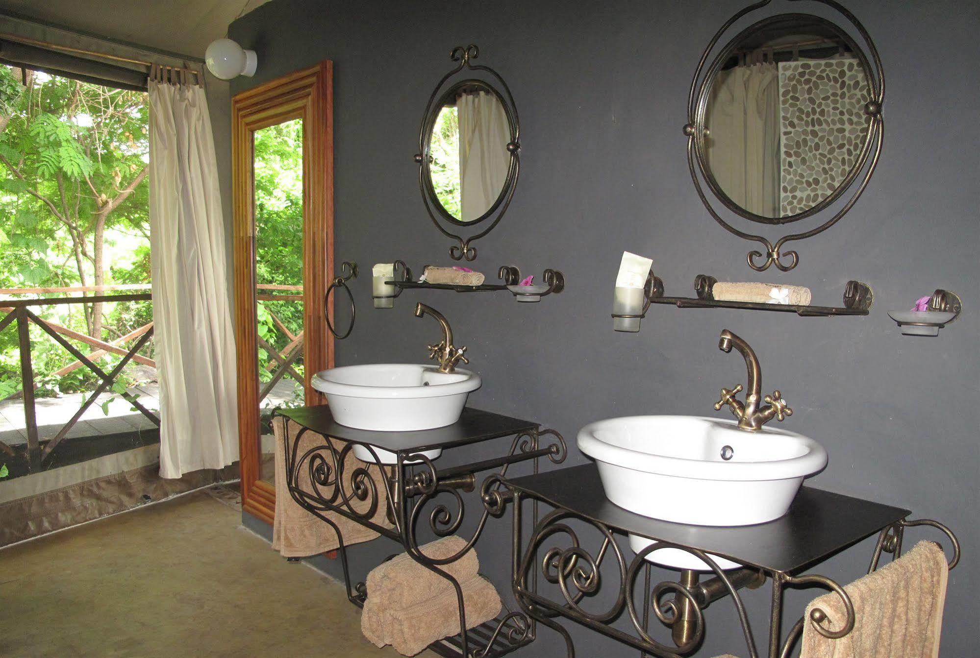 Senga Blue Zebra Island Lodge מראה חיצוני תמונה