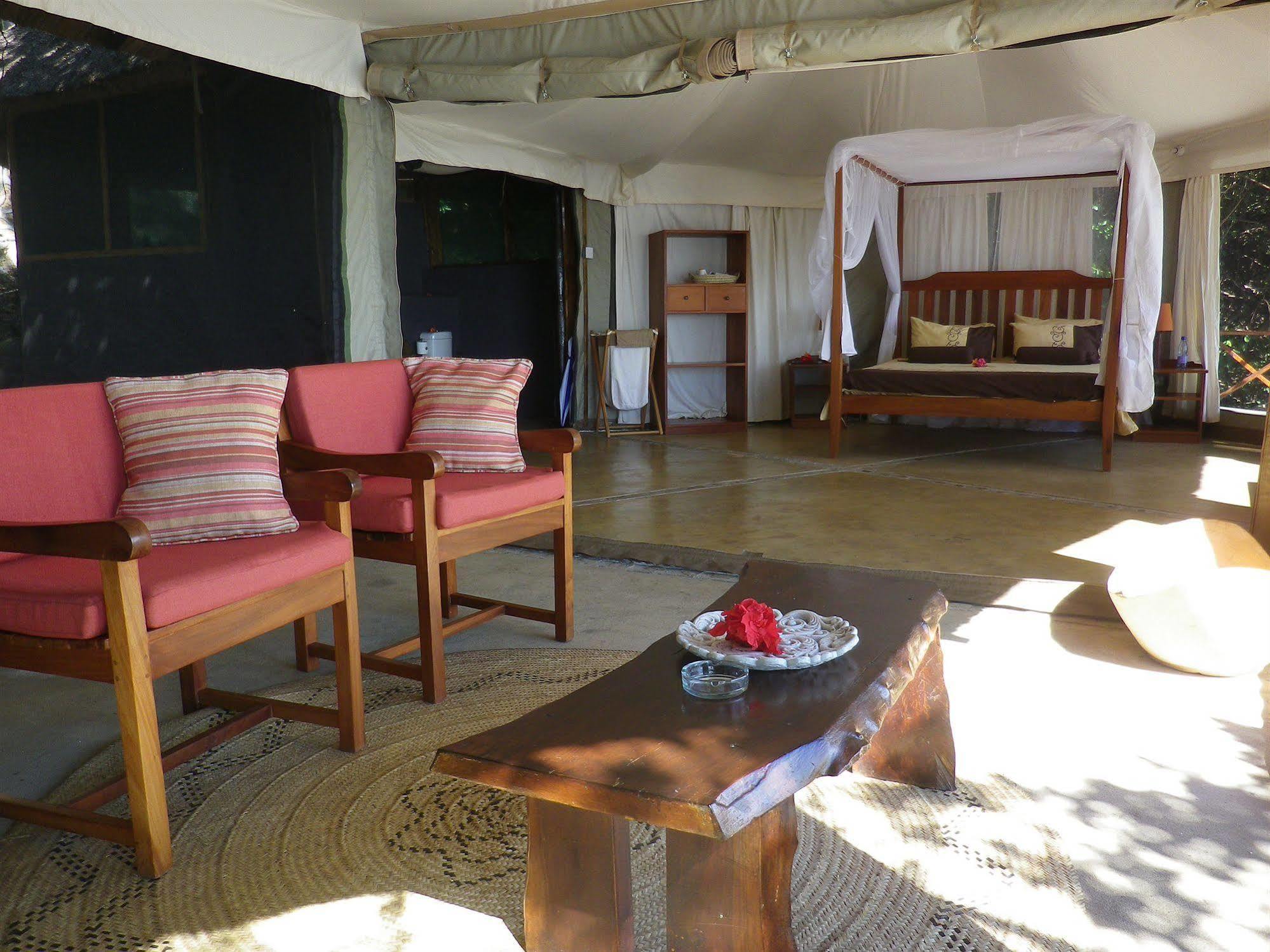 Senga Blue Zebra Island Lodge מראה חיצוני תמונה