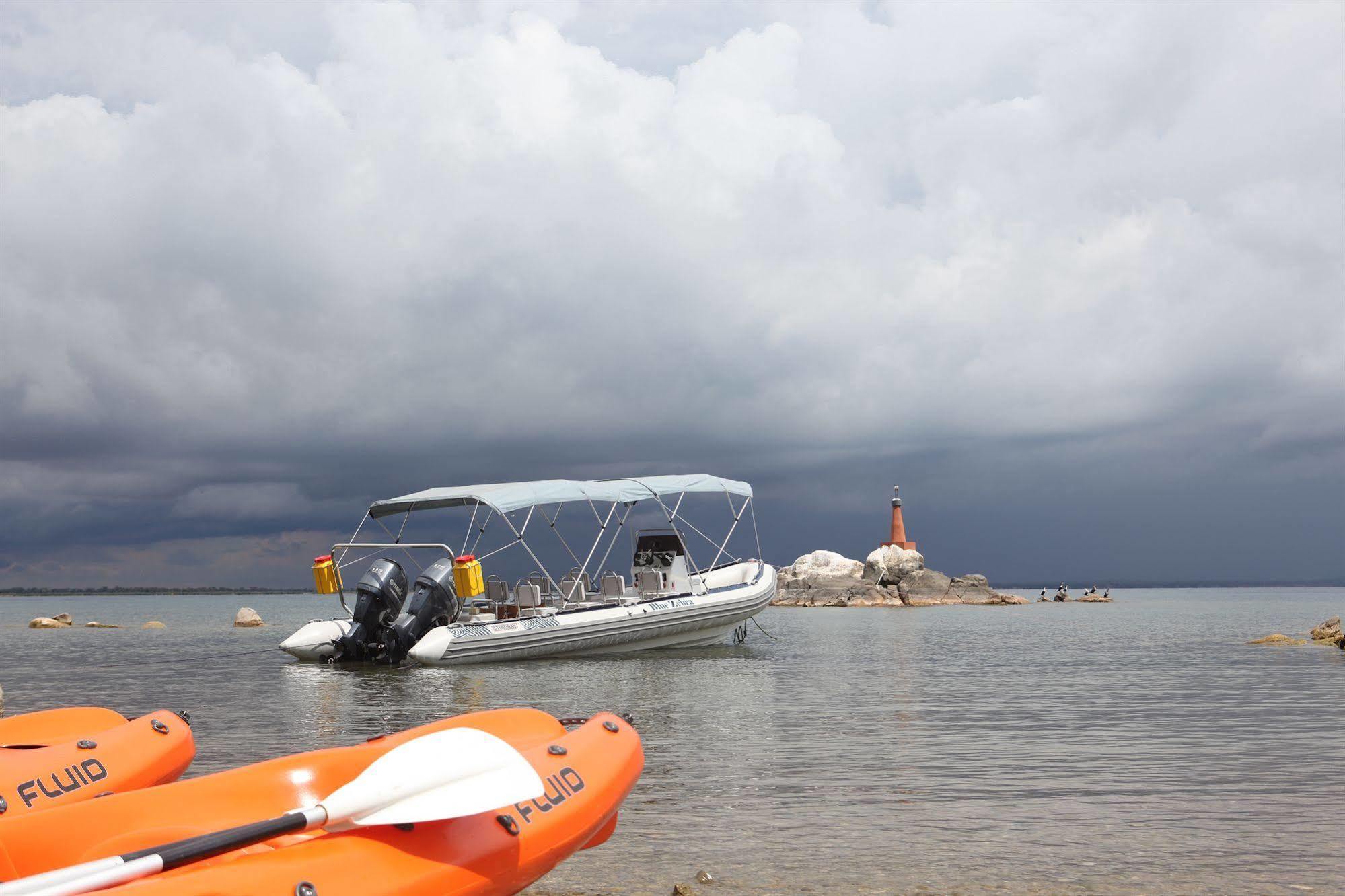 Senga Blue Zebra Island Lodge מראה חיצוני תמונה